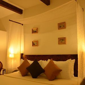 Deluxe Double Room Bath